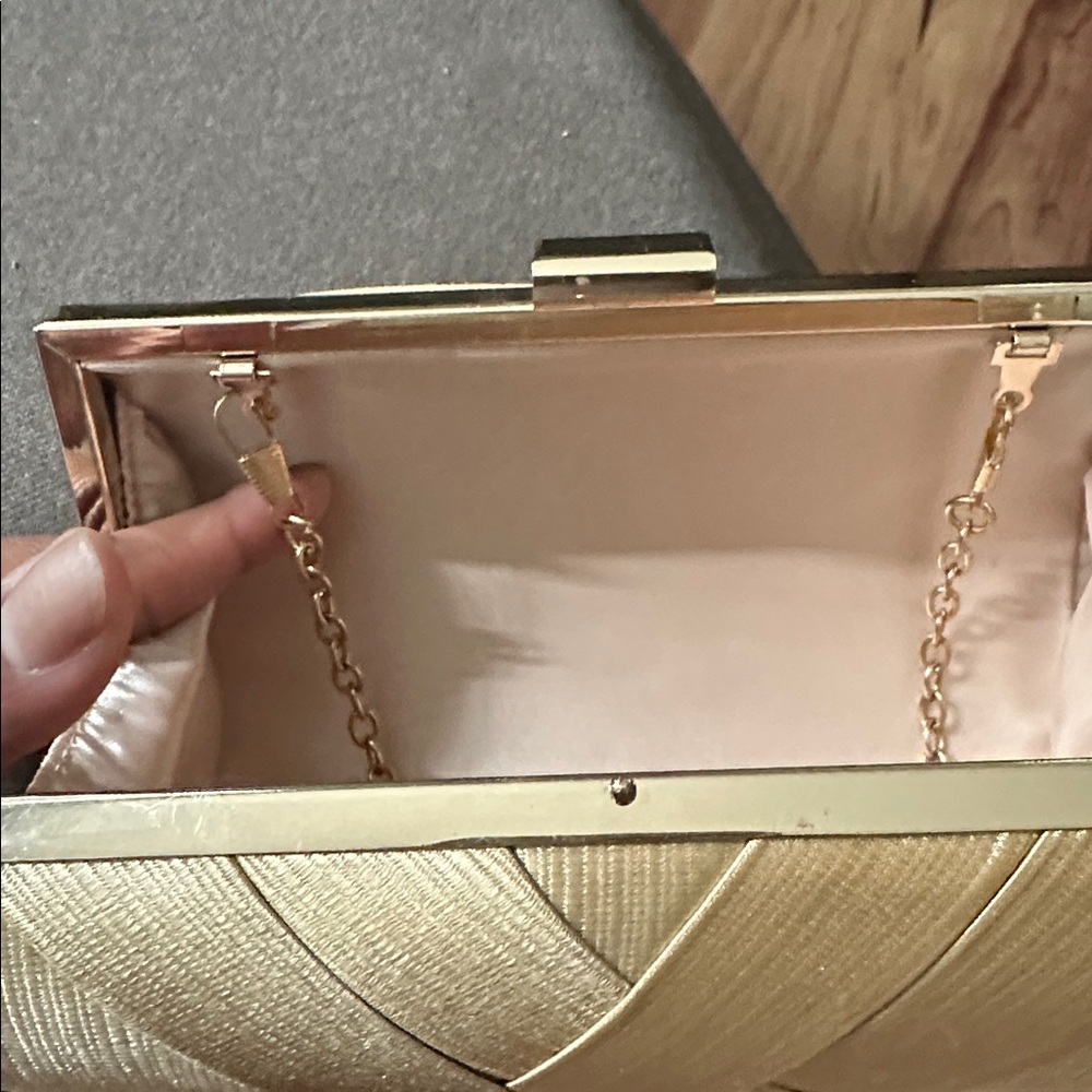Elegant Gold Clutch - Picture 6 of 6